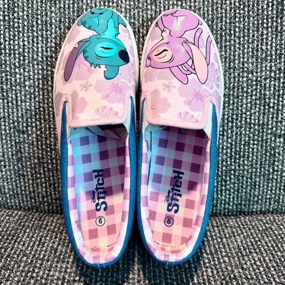 Disney’s Lilo & Stitch Sz 9 Womens Angel Ground Up Slip On Shoes Sneakers Pink - Picture 5 of 8